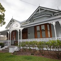Queenslander exterior painting Ascot