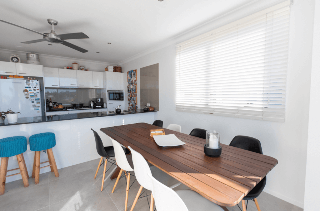 indooroopilly unit painting